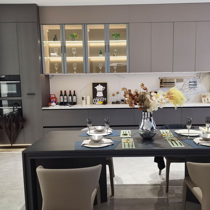 Како орманите за трпезарија ги трансформираат модерните домашни простори?